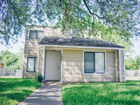 1406 Lemon Tree Lane - 1